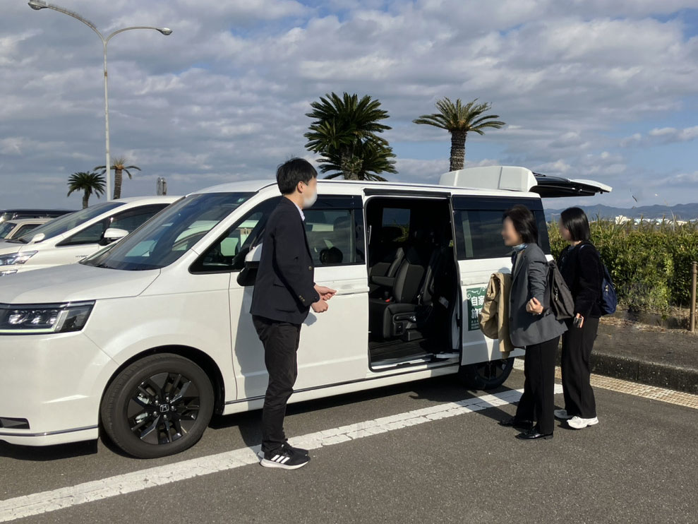 一般社団法人平戸観光協会様 長崎空港と平戸市をつなぐ「観光の足」ライドシェア実証運行を実施