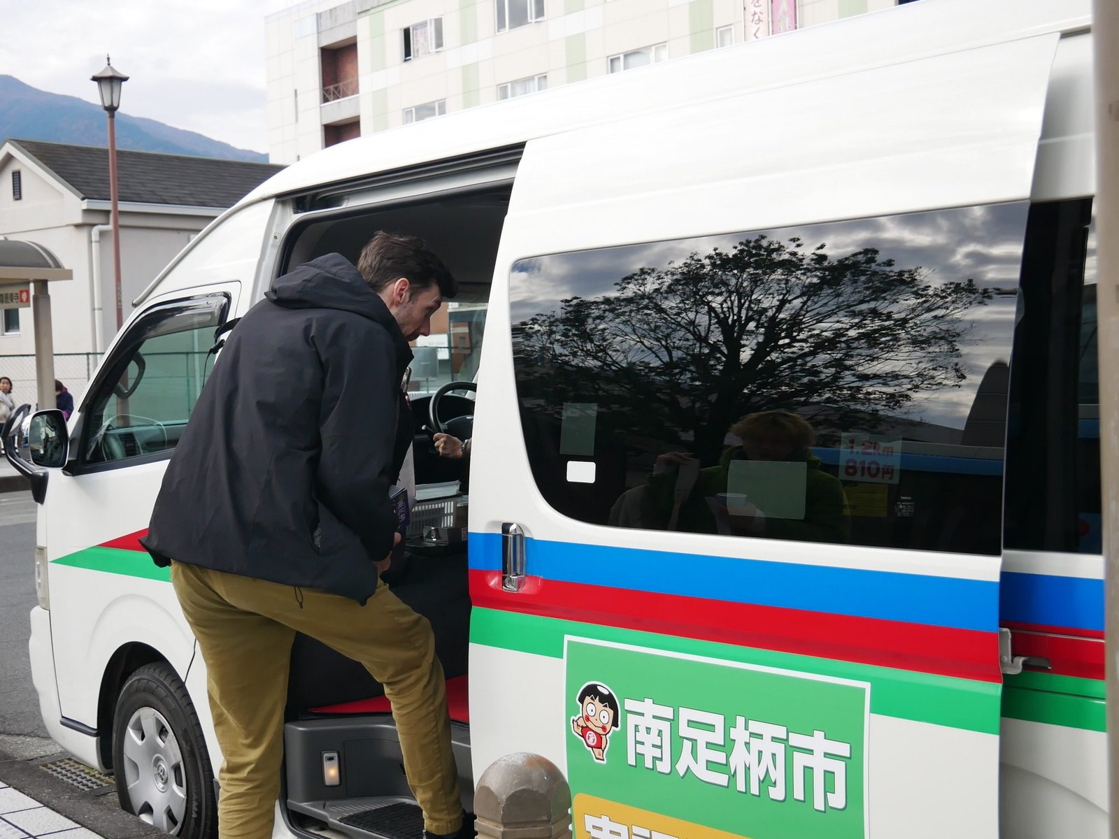 南足柄市役所様 生活交通と観光需要の両立を支える新たな運行モデルの構築