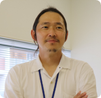 開発本部 副本部長 Y. F