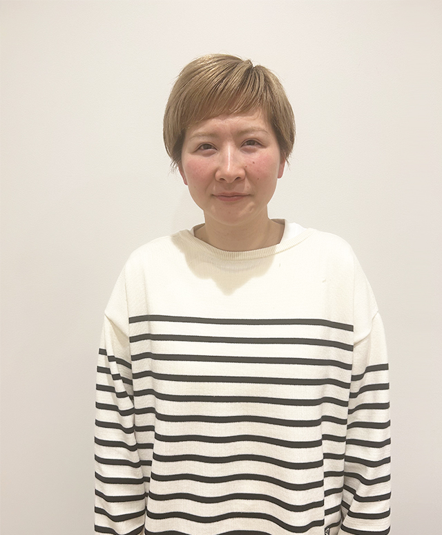 開発本部 ハリウィ真弓